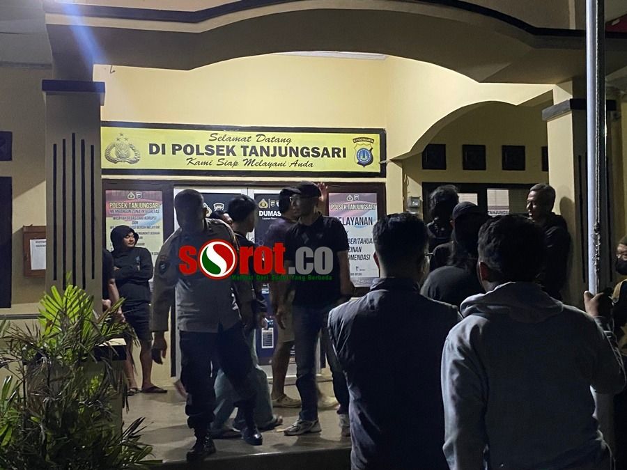 BOCAH SMP DIGASAK DUA TEMAN, LUKA PARAH MINTA UANG